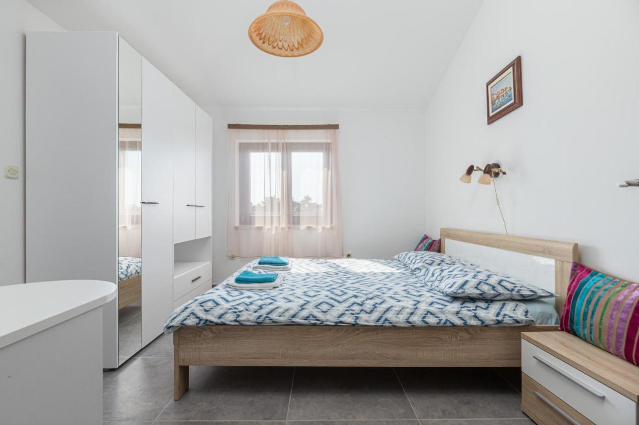 Medak Apartment Porec Exterior photo